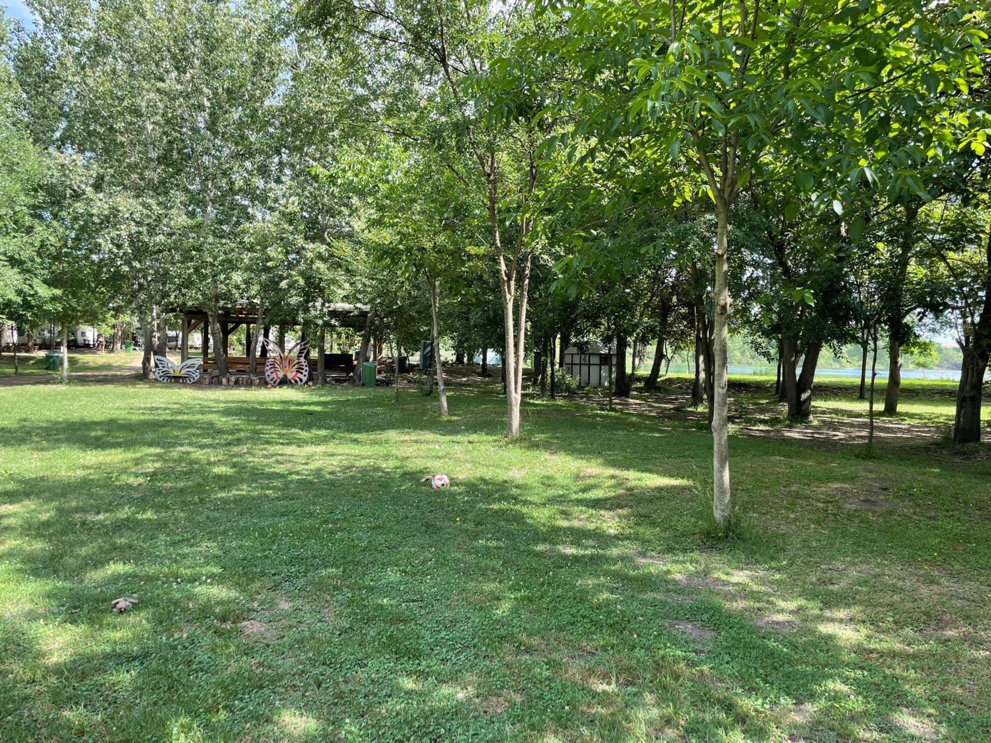 Camping Oaza Bela Crkva  Exteriér fotografie